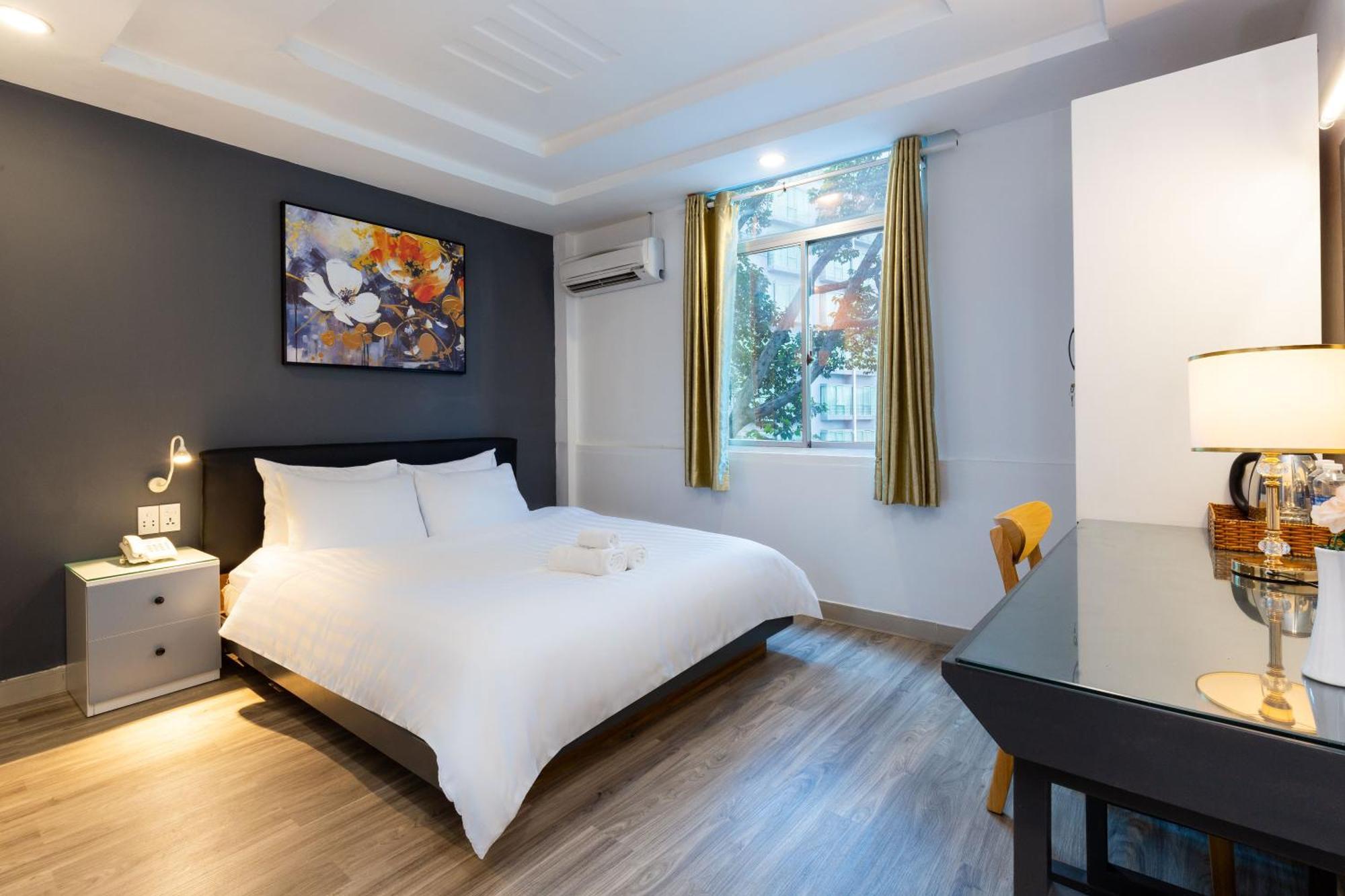 The Grand Apec & 3*